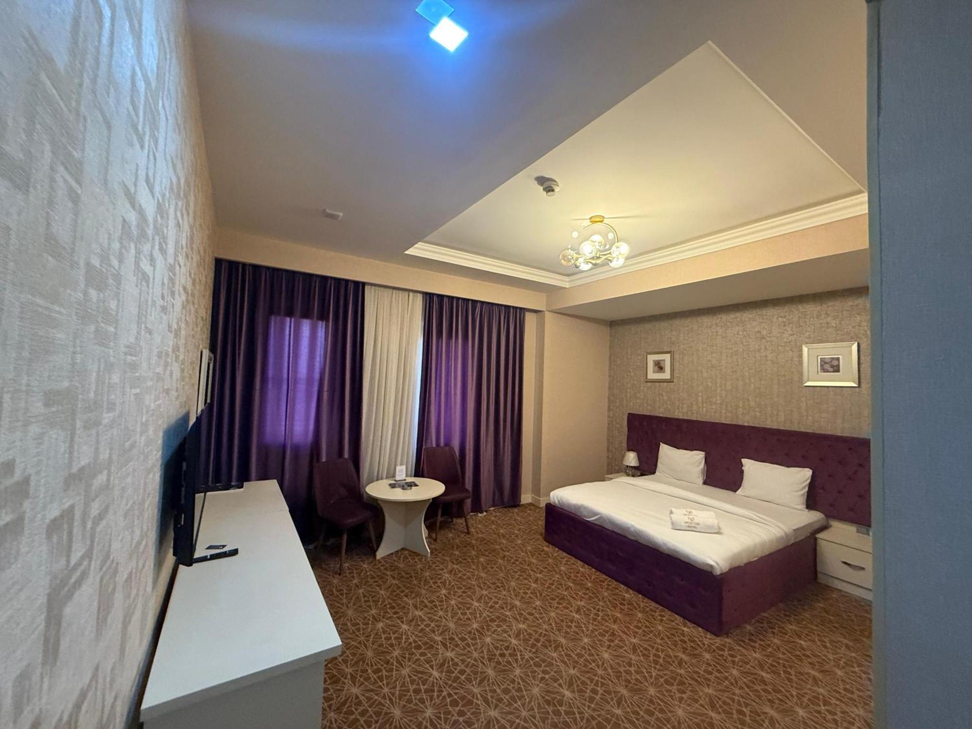 Black Mont Inn Hotel Baky Esterno foto