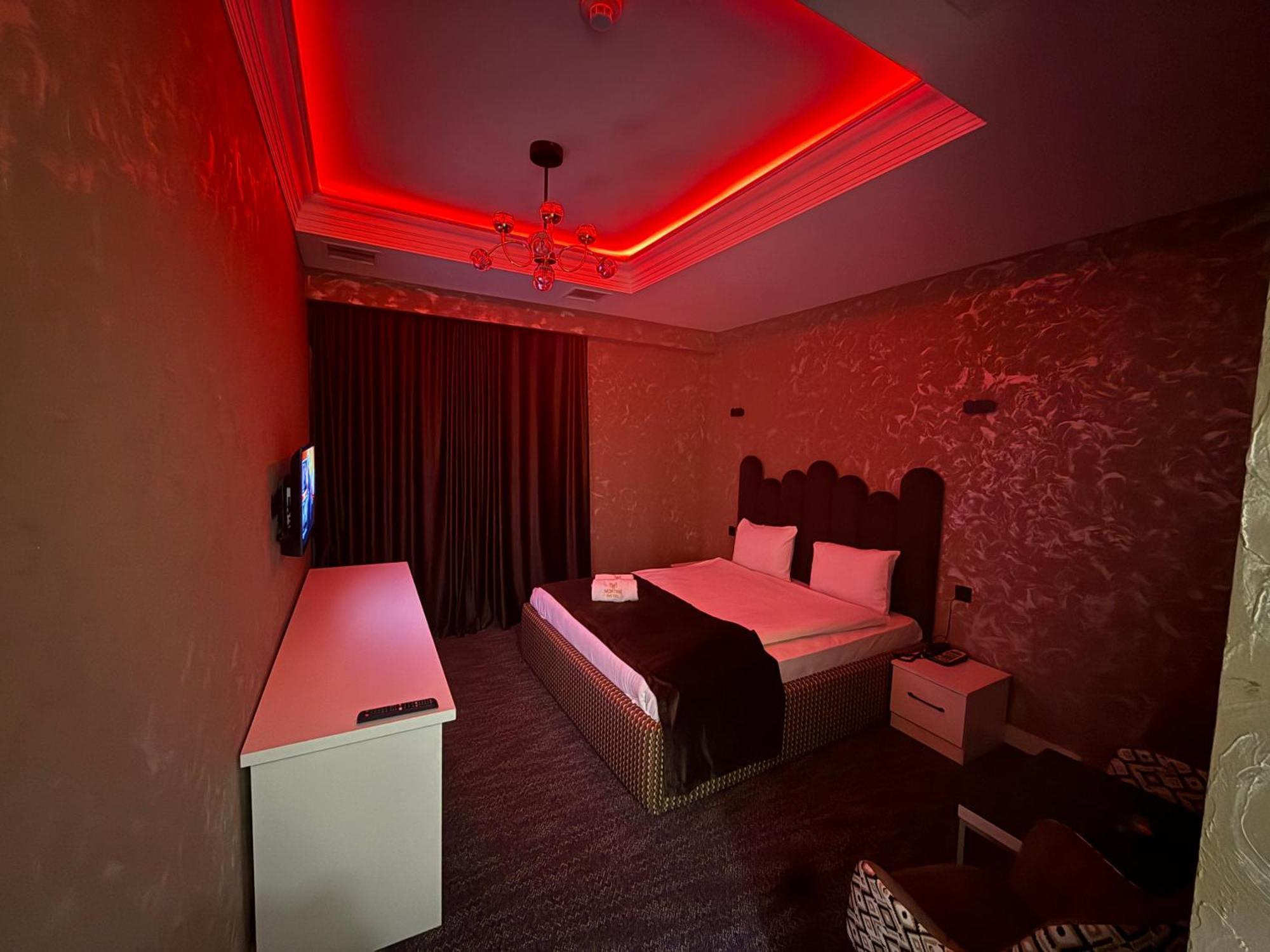Black Mont Inn Hotel Baky Esterno foto