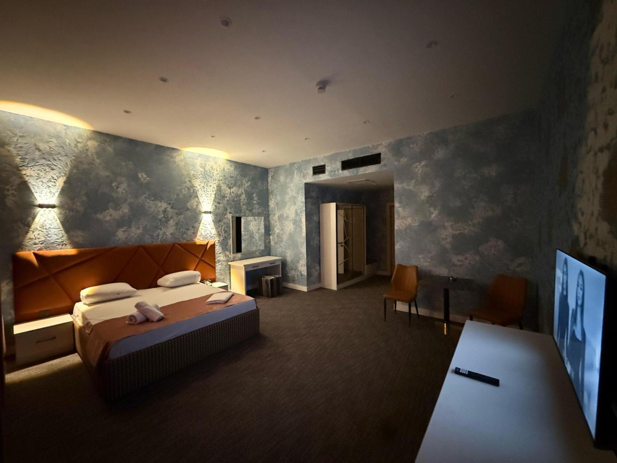 Black Mont Inn Hotel Baky Esterno foto