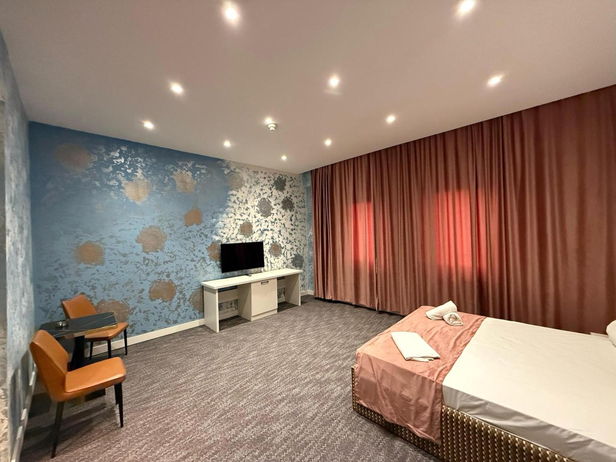 Black Mont Inn Hotel Baky Esterno foto