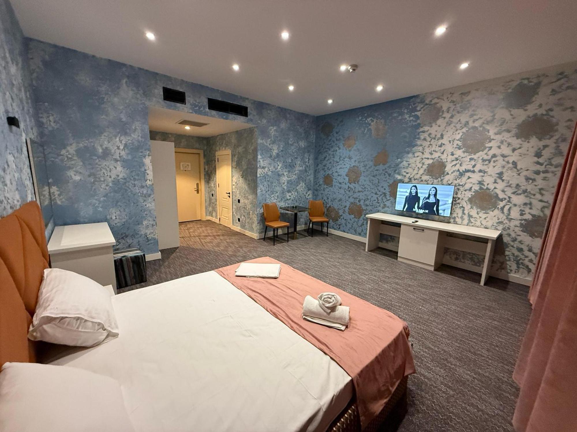 Black Mont Inn Hotel Baky Esterno foto