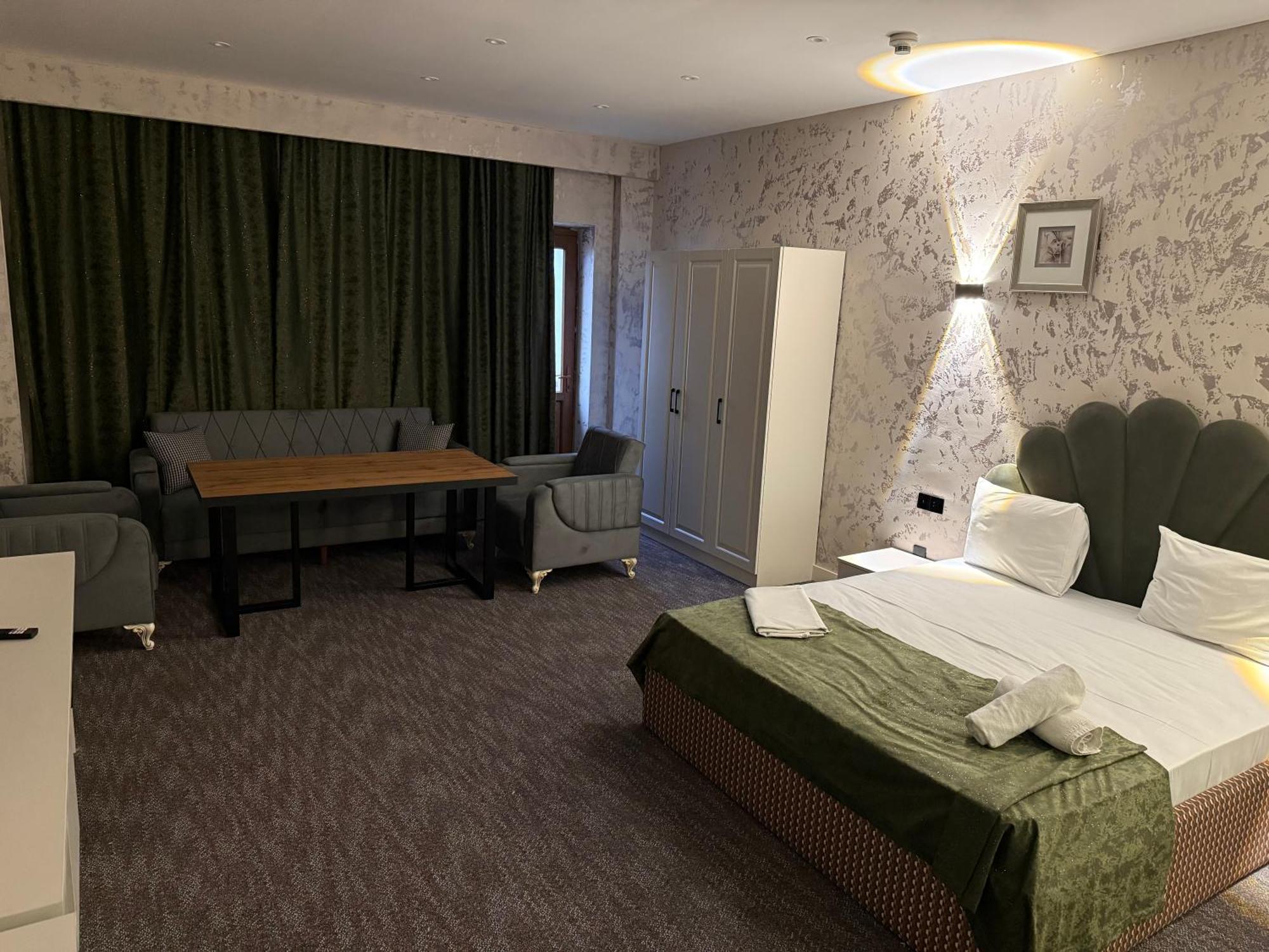 Black Mont Inn Hotel Baky Esterno foto