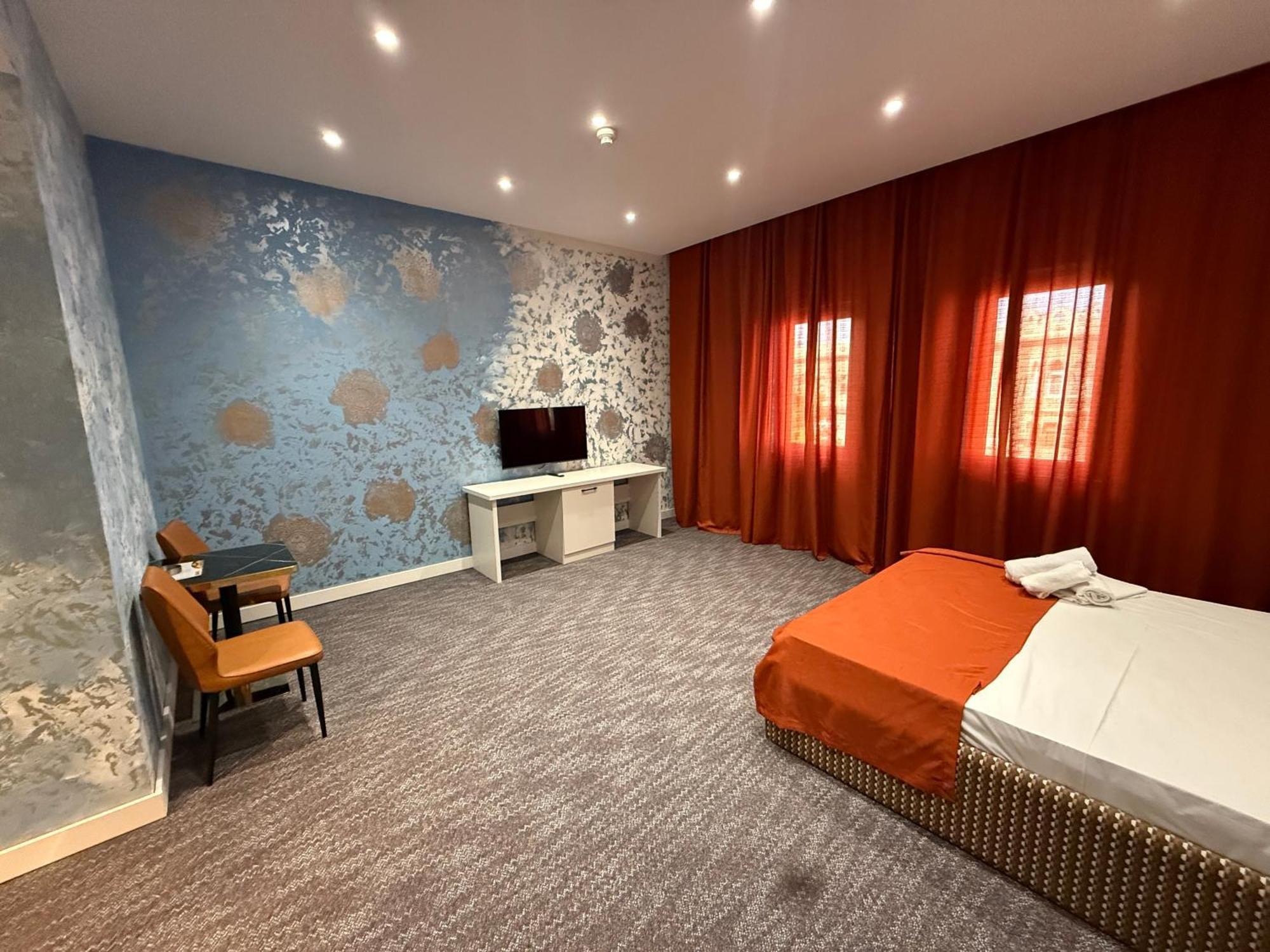 Black Mont Inn Hotel Baky Esterno foto